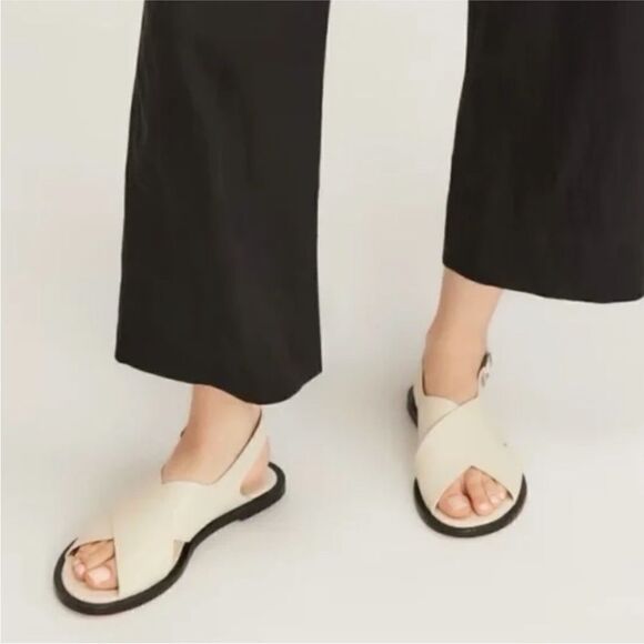 NEW Everlane The City Crossover Sandal in Parchment/bone - Picture 1 of 3